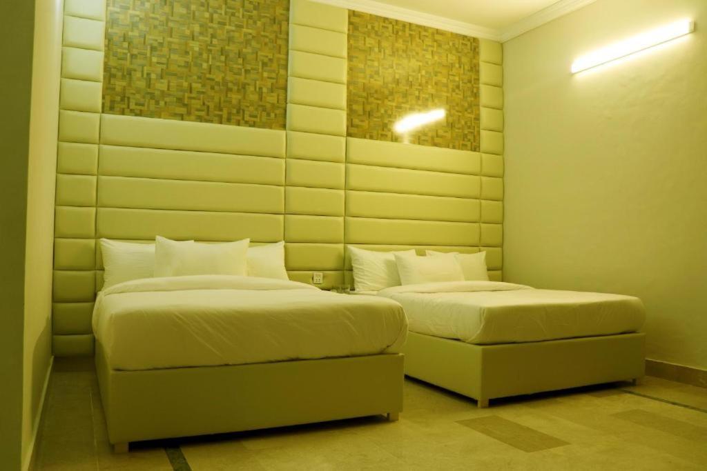 Thomas Guest House Islamabad Exterior foto